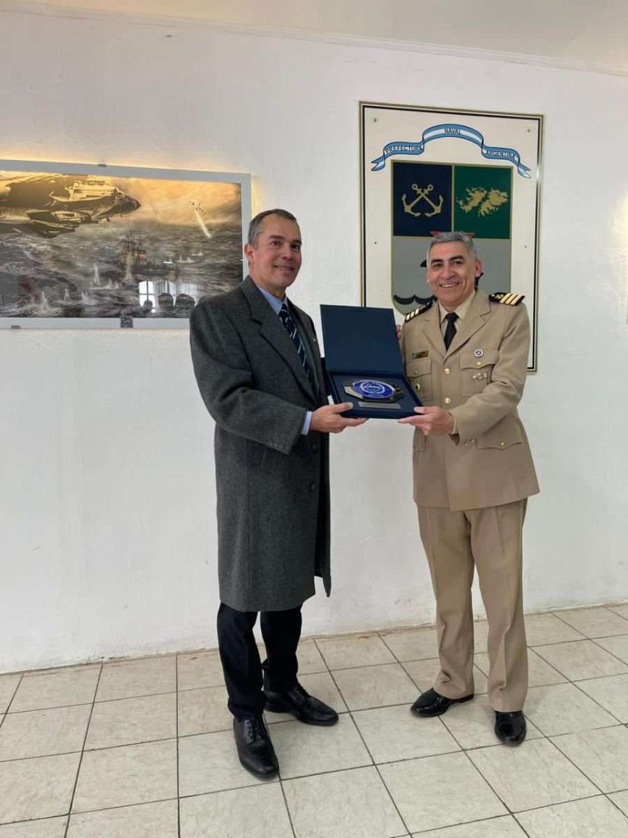 El Gobierno acompañó el 140° Aniversario y el ascenso de nuevos efectivos de la Prefectura en Río Gallegos