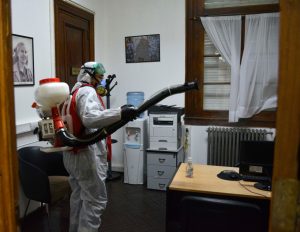 Trabajos de desinfección y sanitización en Casa de Gobierno