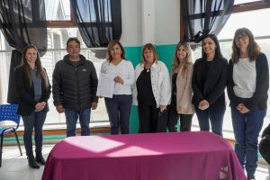 Educación firmó convenio para el mantenimiento de escuelas  en El Chaltén