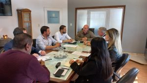 Avanzan en el marco legal para transformar el aeródromo de El Chaltén en un polo estratégico de conectividad