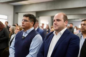 Vidal inauguró el nuevo Auditorio “Edmundo Águila” y anunció inversión superior a los $4.600 millones en obras para Perito Moreno