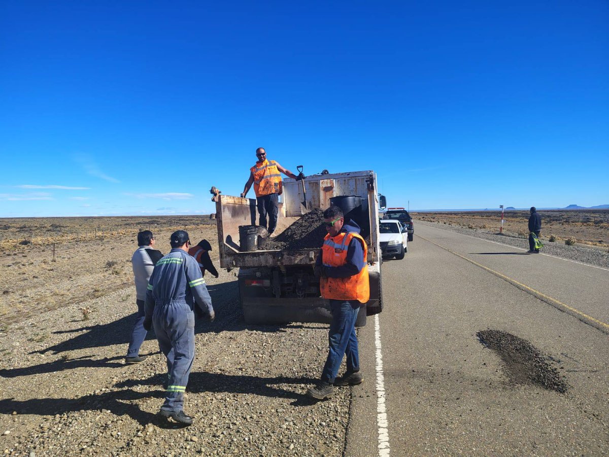 Vialidad Provincial continua con trabajos en rutas de la zona de Gobernador Gregores