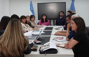 Educación y Salud Mental avanzan en acciones conjuntas para el acompañamiento de estudiantes
