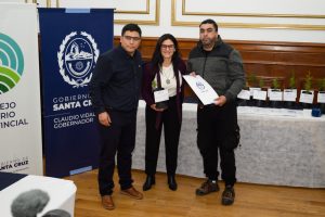 Claudio Vidal entregó terrenos con servicios en Río Gallegos: “Los vecinos necesitan respuestas y nosotros estamos para darlas”