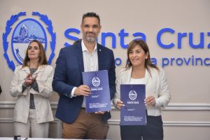 Prácticas profesionalizantes en Santa Cruz: el Gobierno firma convenios para vincular educación y empleo