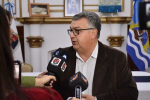El Gobierno entregó 25 terrenos y anticipó la inauguración de la guardia pediátrica del Hospital de Río Gallegos