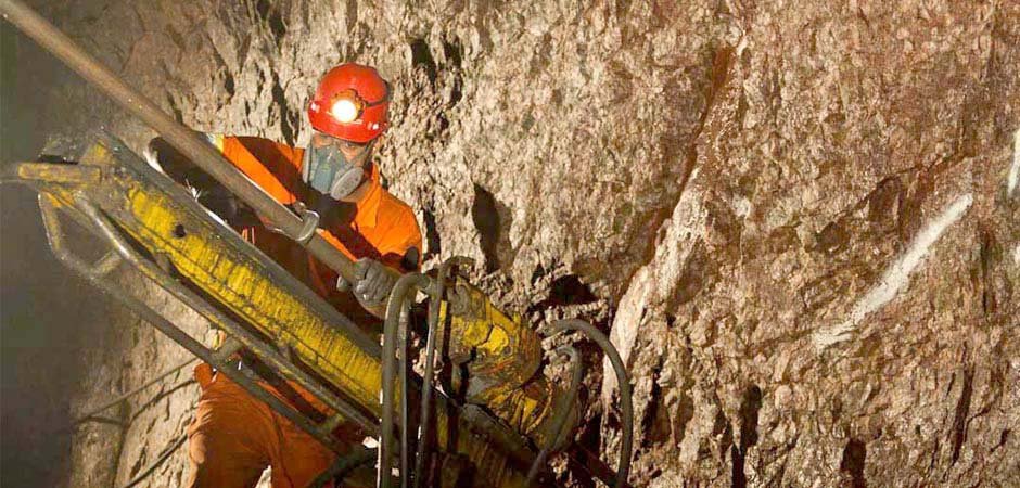 Argentina cumple con estándares internacionales en el sector extractivo y Santa Cruz entre las provincias clave