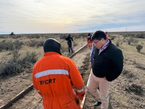 Vidal impulsa la vuelta del tren en Santa Cruz: recorrió las obras en Jaramillo y almorzó con trabajadores de YCRT
