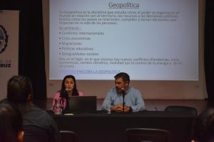 Seguridad capacitó en geopolítica para fortalecer la formación estratégica de la fuerza provincial
