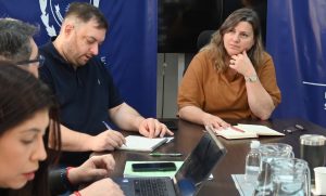 Ross encabezó una reunión de trabajo con directivos del Hospital Regional Río Gallegos