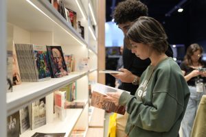 Santa Cruz comenzó su participación en la Feria Internacional del Libro de Buenos Aires