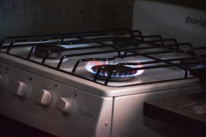 Antes del invierno, más familias acceden al gas en Santa Cruz