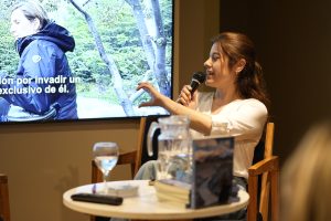 Literatura, música y poesía patagónica marcaron la jornada de Santa Cruz en la Feria del Libro