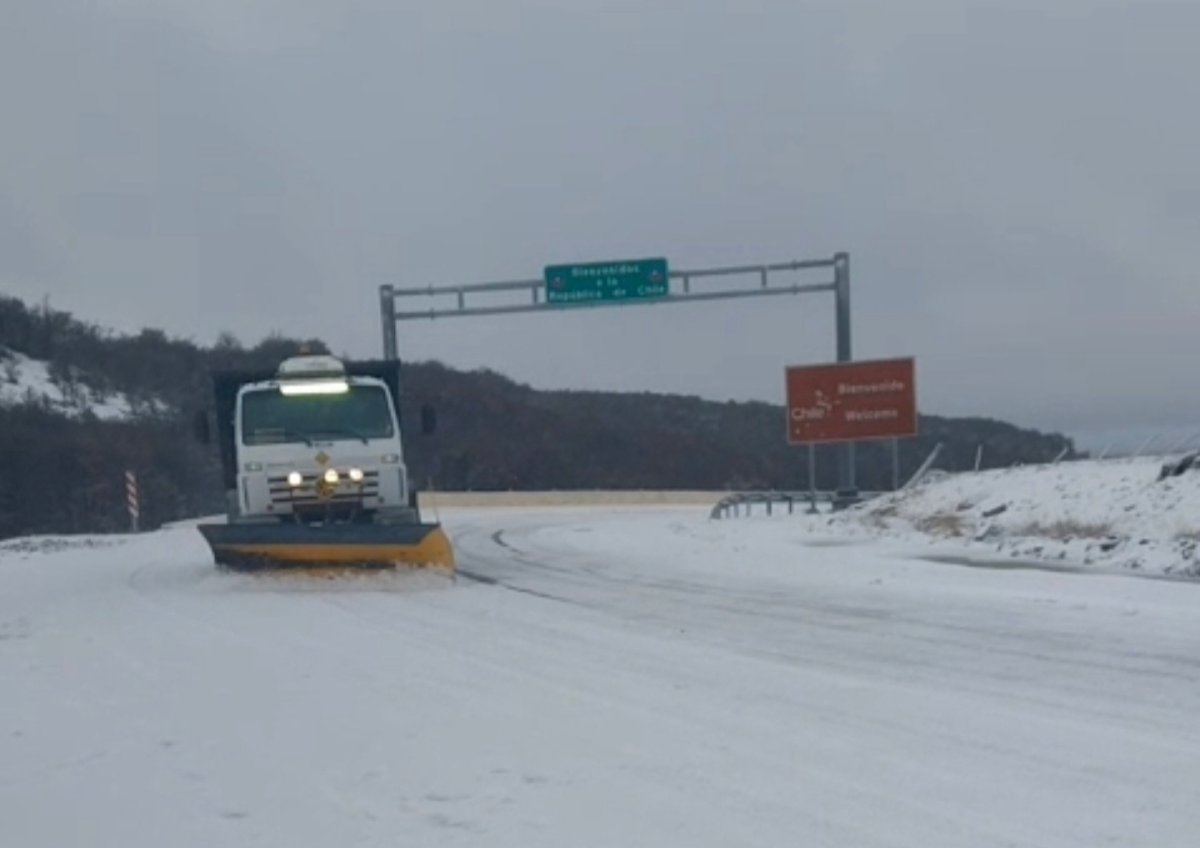 Operativo en la cordillera: despejaron nieve y habilitaron el paso en Mina 1
