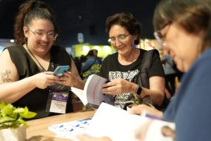 Santa Cruz compartió literatura y música en su tercer día en la Feria Internacional del Libro de Buenos Aires
