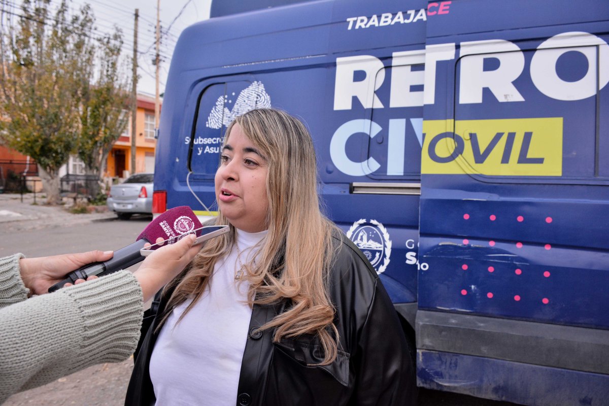 Con fuerte convocatoria el DNI Móvil realizó 160 trámites en una nueva edición del operativo Viva Barrio