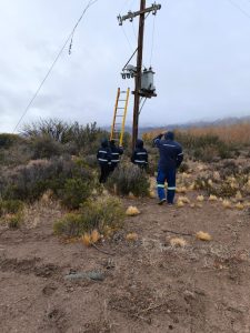 Servicios Públicos fortalece la infraestructura energética y sanitaria en Lago Posadas y Bajo Caracoles