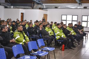 Empezó en Río Gallegos la capacitación a personal policial para fortalecer los controles de transporte en la provincia