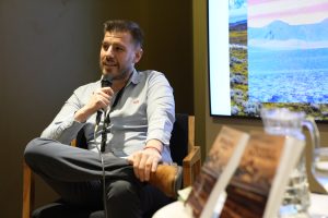 Voces de Santa Cruz: Escritores e ilustradores protagonizaron la sexta jornada de la Feria Internacional del Libro de Buenos Aires