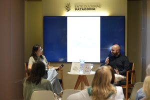 Voces de Santa Cruz: Escritores e ilustradores protagonizaron la sexta jornada de la Feria Internacional del Libro de Buenos Aires