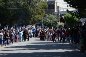 El Gobierno de Santa Cruz acerca políticas públicas a quienes asisten a la 8ª Fiesta Nacional del Lago