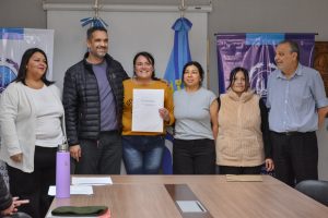El Ministerio de Desarrollo Social entrega matrículas a nuevas cooperativas