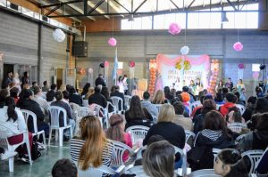 La Escuela Especial N° 5 de El Calafate celebró sus 40 aniversarios junto a la comunidad