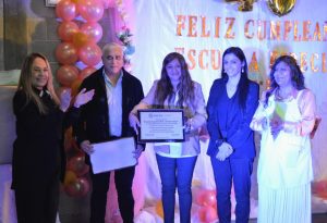 La Escuela Especial N° 5 de El Calafate celebró sus 40 aniversarios junto a la comunidad