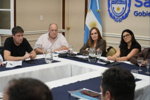 El Gobierno reunió a gremios, empresas y municipios para fortalecer la temporada de langostino y defender el trabajo portuario