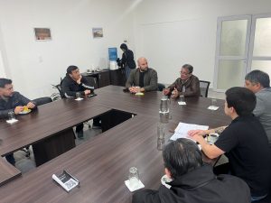 Reafirmaron el compromiso de priorizar la mano de obra santacruceña en los puestos laborares que se generen en la provincia