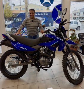 Lotería de Santa Cruz presentó el 0 Km y la moto 150cc del Telebingo Especial “Día del Trabajador”