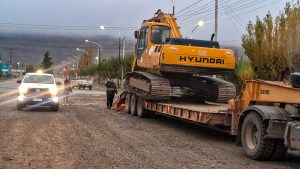 Vialidad Provincial asistió en el traslado de maquinaria para el Consejo Agrario Provincial