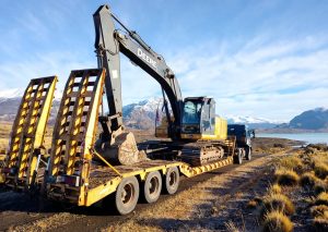 Se realizaron trabajos de mantenimiento en el puente sobre el Río Elena