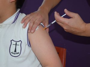 “La Salud va a tu Escuela”: Comenzaron las jornadas de vacunación en las instituciones educativas de la provincia
