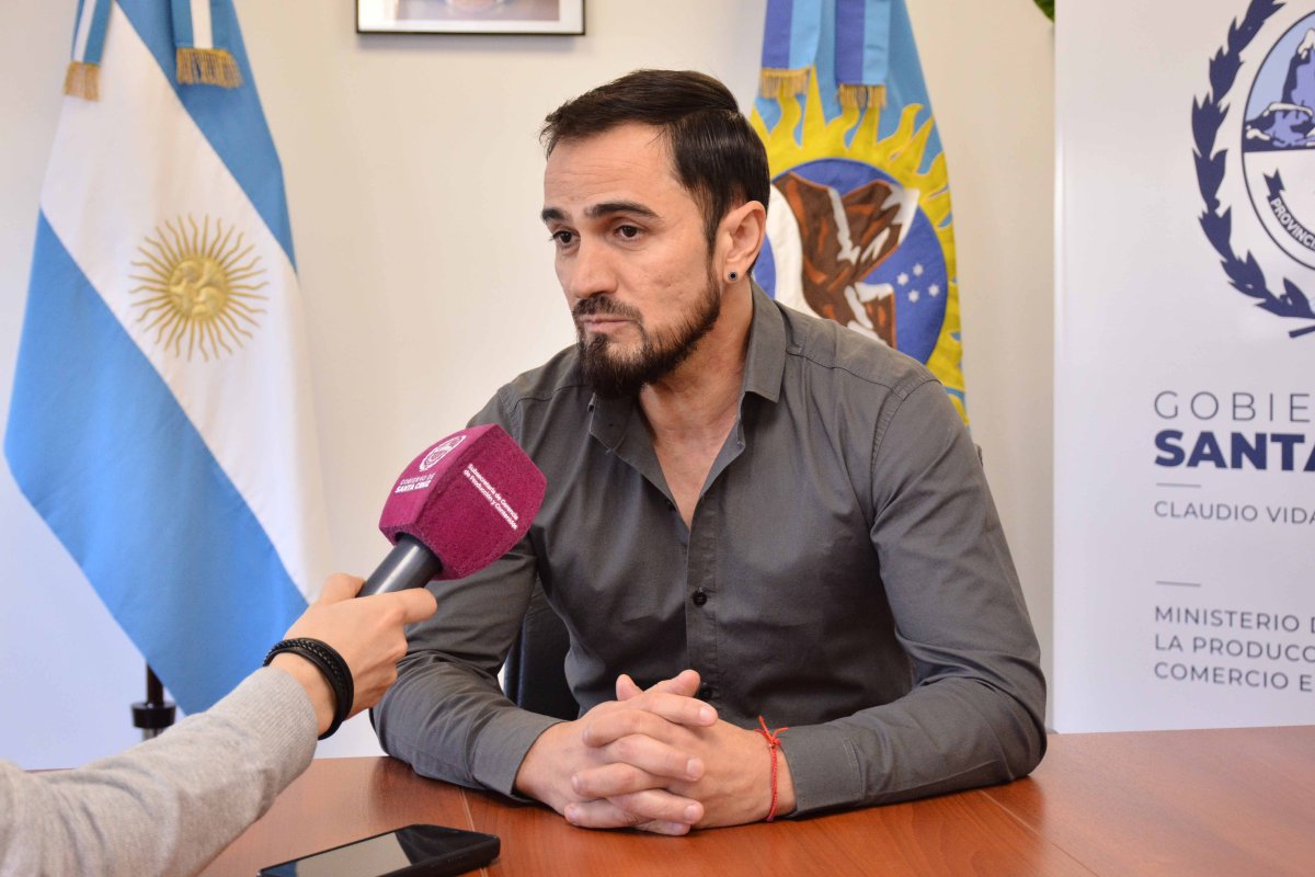 Andrés Casanova: “Vamos a trabajar para modernizar el sistema y la conectividad en toda Santa Cruz”