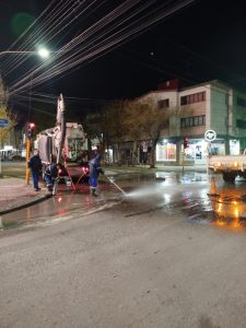 Servicios Públicos reforzó el mantenimiento cloacal con maquinaria especializada y detectó obstrucciones por vertido irregular de grasas