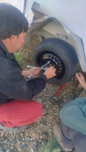 Realizan tareas de mantenimiento urbano en Las Heras y refuerza la asistencia en rutas santacruceñas
