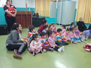 El Jardín de Infantes N° 35 junto a la Cruz Roja vivió una jornada de prevención