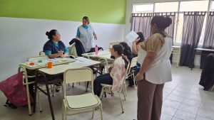 El Programa La Salud va a la Escuela llegó a El Chaltén con una exitosa jornada de inmunización