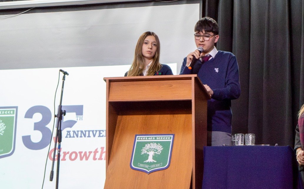 Poplars School celebró 35 años de trayectoria educativa y compromiso con la formación en Río Gallegos
