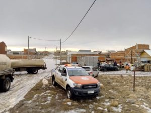 Seguridad y Municipio trabajan en conjunto ante inundaciones en barrios de Río Gallegos
