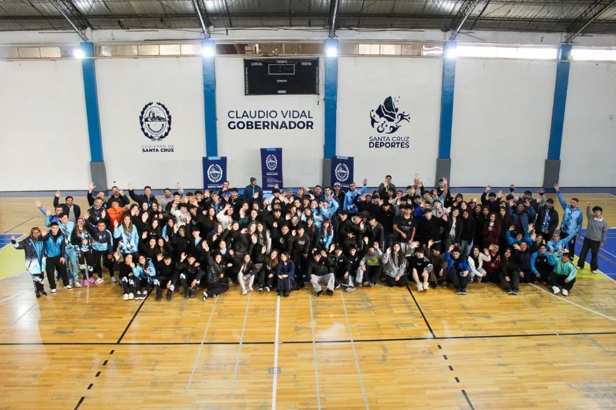 Juegos Epade 2026: los deportistas Santacruceños partieron rumbo a las sedes de los juegos patagónicos