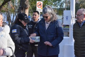 Las bandas de la Policía y del Ejército conmemoraron el Día de la Escarapela