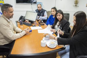 Desarrollo Social firmó convenio del Programa PAINA con la Comisión de Fomento de Tres Lagos