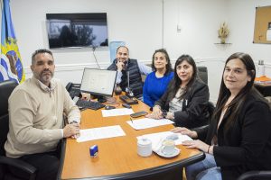 Desarrollo Social firmó convenio del Programa PAINA con la Comisión de Fomento de Tres Lagos