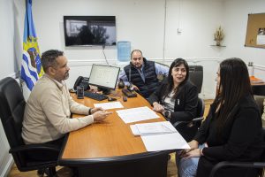 Desarrollo Social firmó convenio del Programa PAINA con la Comisión de Fomento de Tres Lagos