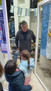 El Jardín N° 1 celebró el Día de la Escarapela contagiando identidad y conciencia ambiental a la comunidad