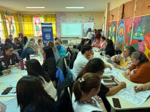 Realizaron una jornada de socialización de la guía “Escuelas que acompañan en comunidad” en El Calafate
