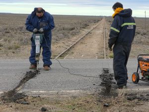 Vialidad Provincial realiza con trabajos de demarcación horizontal en Jaramillo