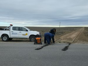 Vialidad Provincial realiza con trabajos de demarcación horizontal en Jaramillo